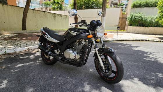 SUZUKI GS500E SUZUKI GS500E